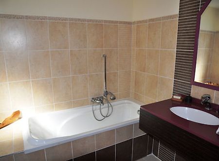 La Villa Saint Pierre Hotel Экстерьер фото